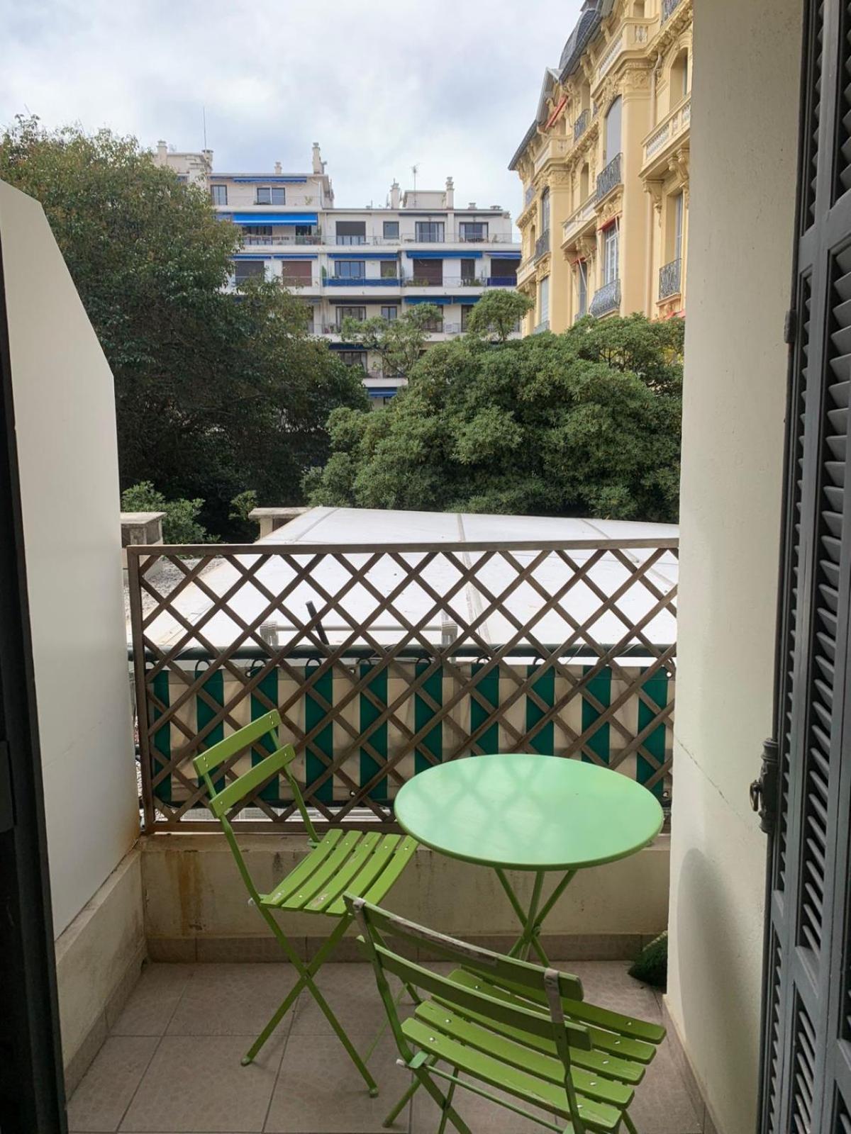 Chez Chebil In Rue Halevy - Near The Sea